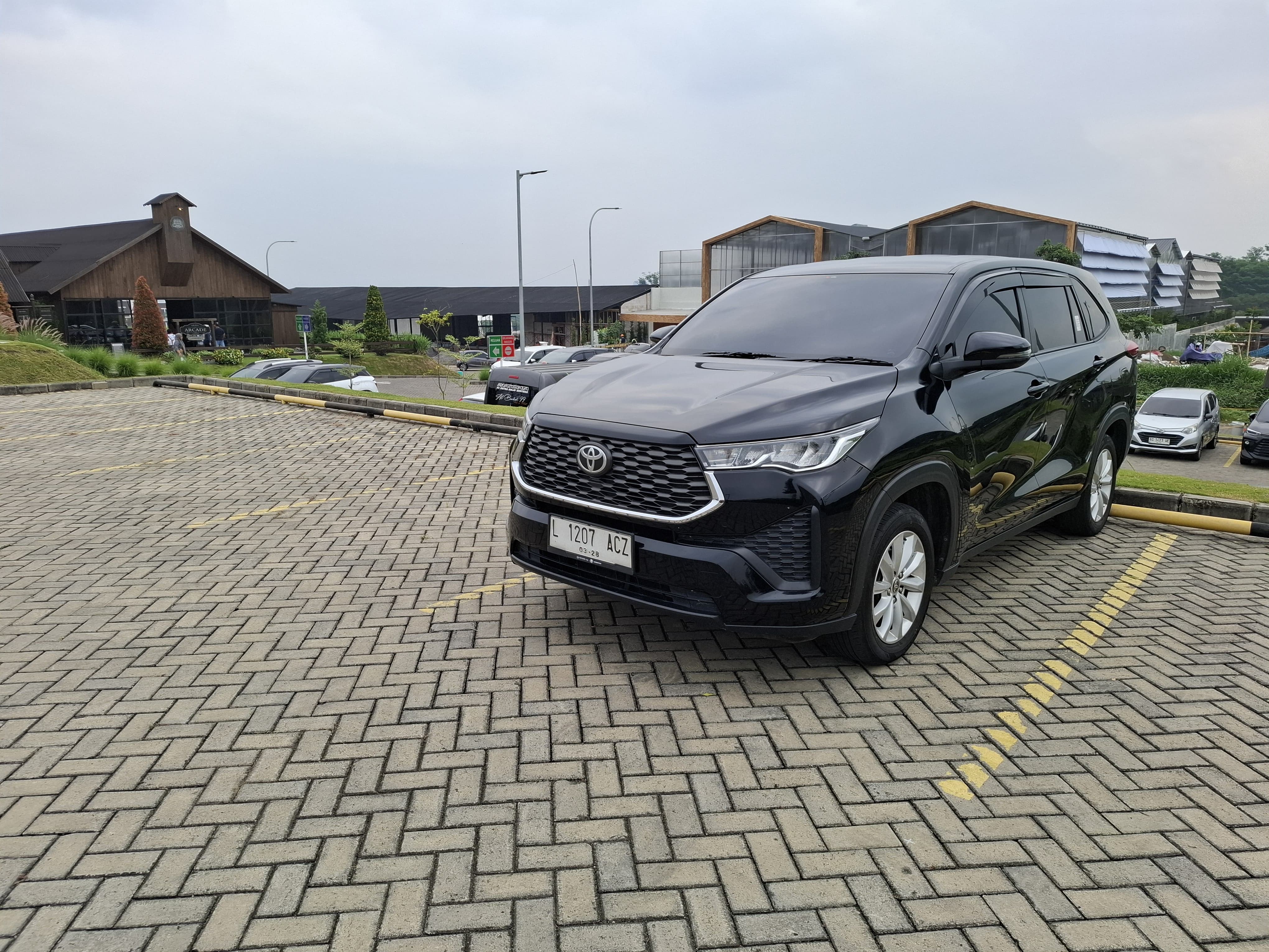 rental mobil surabaya